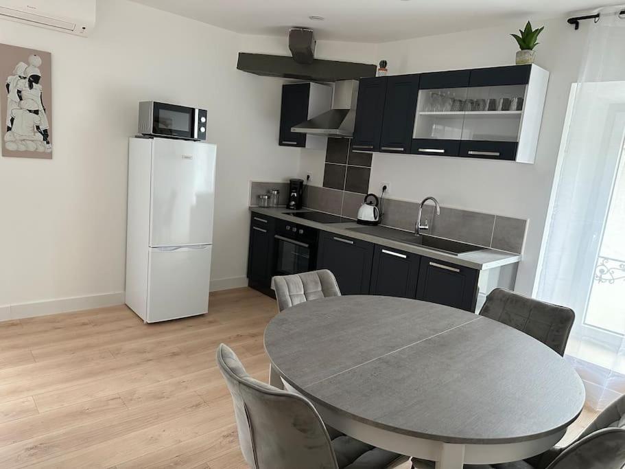Appartamento Chez Gaelle Trèbes Esterno foto